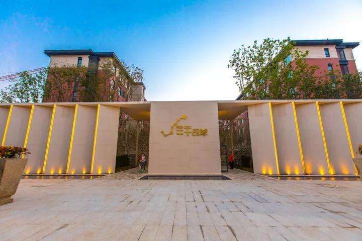 大連華潤(rùn)二十四城污水提升器安裝案例